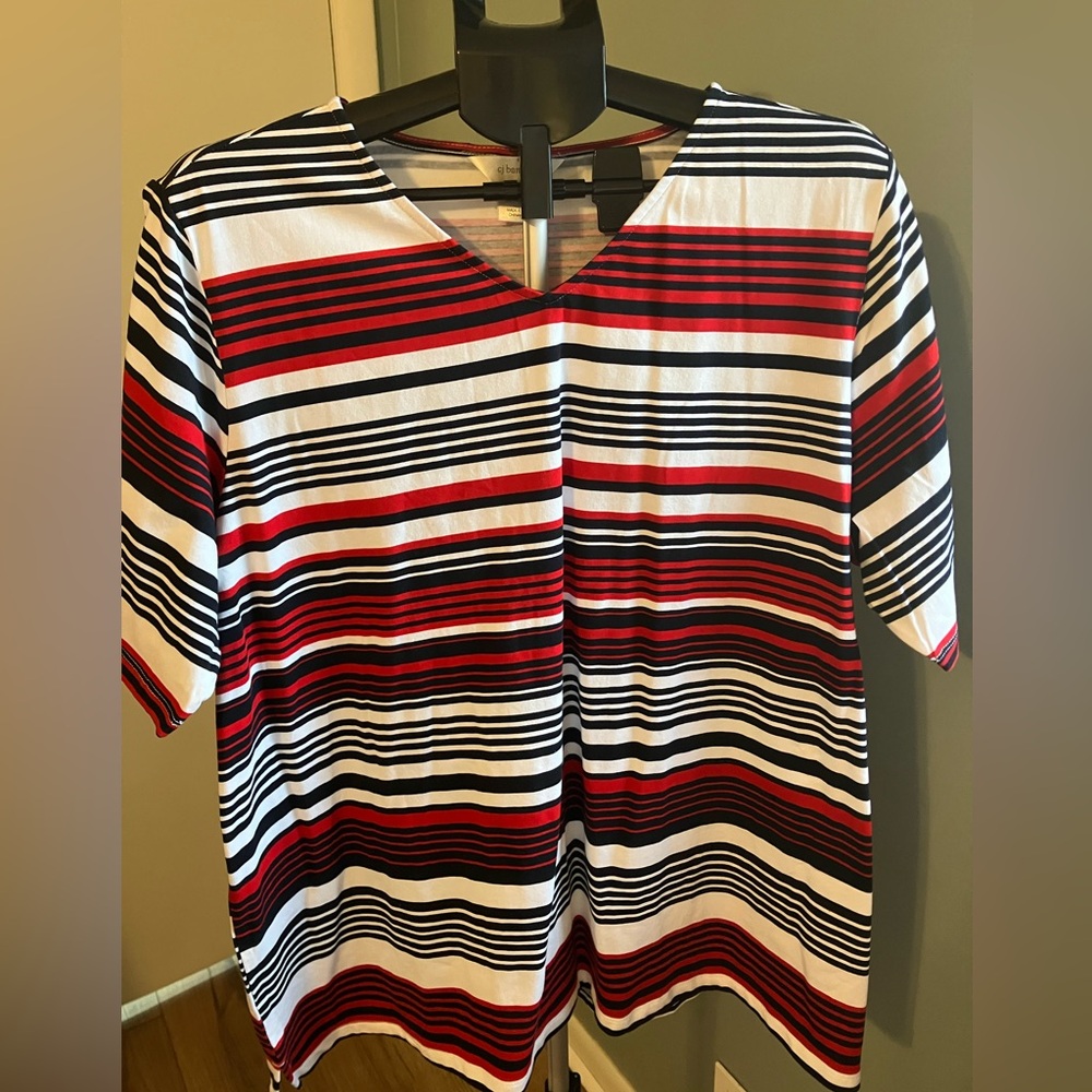 CJ Banks Women’s 2X Red Black White Striped V-Neck Short Sleeve Top